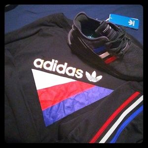 Adidas's pants (s) long sleeve t-shirt (m) sneaker